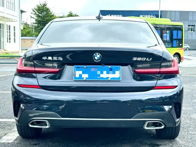 BMW 3 Series — Фото автомобиля 8