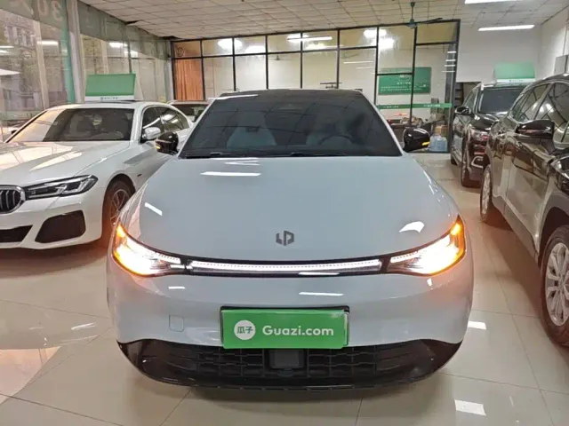 Leapmotor C01 — Фото автомобиля 2