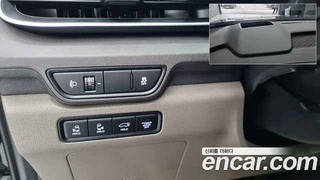 Kia Carnival Generation 4 — Фото автомобиля 13
