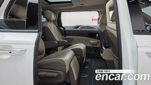 Kia Carnival 4th Gen — Фото автомобиля 17