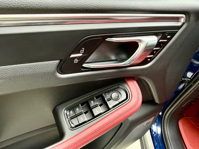 Porsche Macan — Фото автомобиля 21