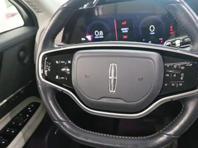 Lincoln Corsair — Фото автомобиля 6