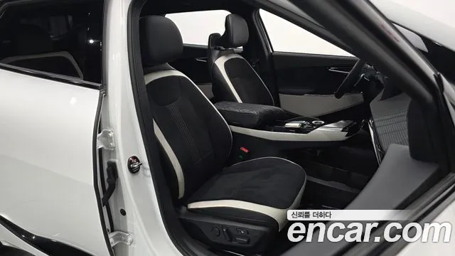 Kia EV6 — Фото автомобиля 16