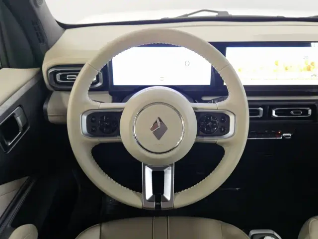 Baojun Yep — Фото автомобиля 11