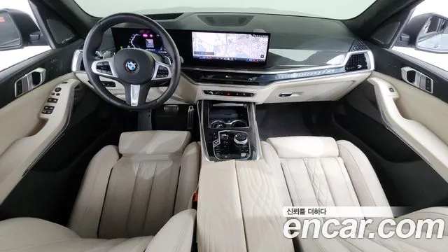 BMW X7 — Фото автомобиля 2
