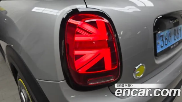 Mini Cooper Cooper Электро SE Электро — Фото автомобиля 30