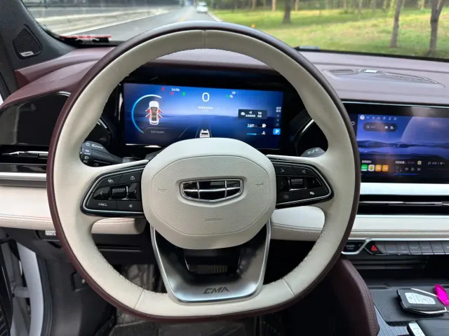 Geely Xingyue L — Фото автомобиля 6
