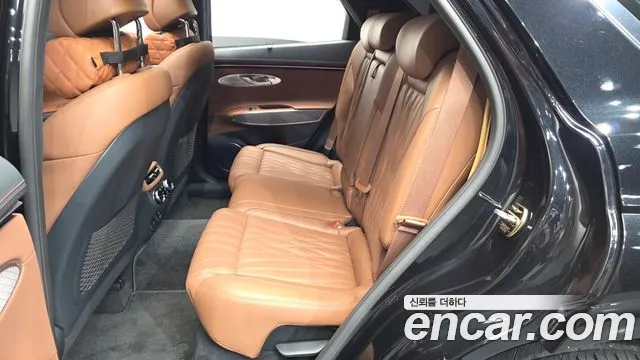 Genesis GV70 — Фото автомобиля 17
