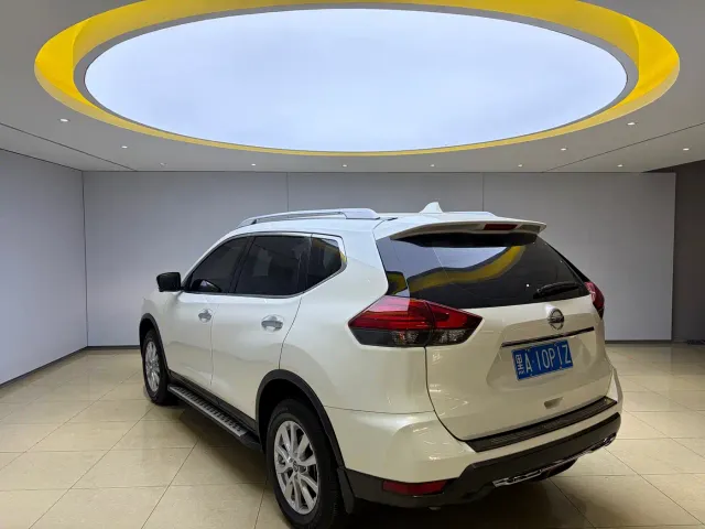 Nissan X-Trail — Фото автомобиля 6