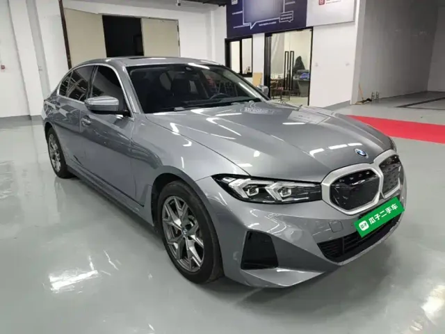 BMW i3 — Фото автомобиля 3