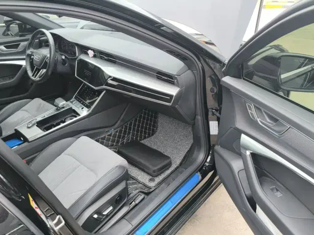 Audi A6L — Фото автомобиля 17