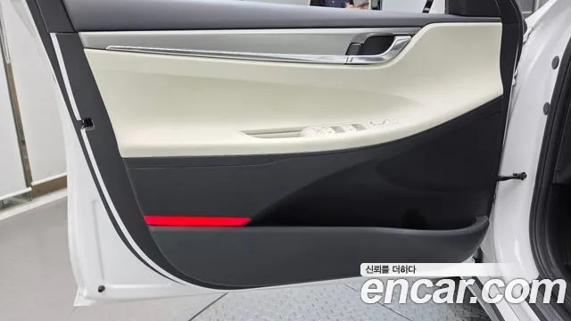 Hyundai Grandeur New — Фото автомобиля 13