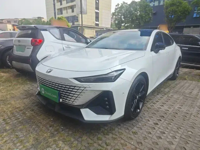 Фотография автомобиля — Changan UNI-V