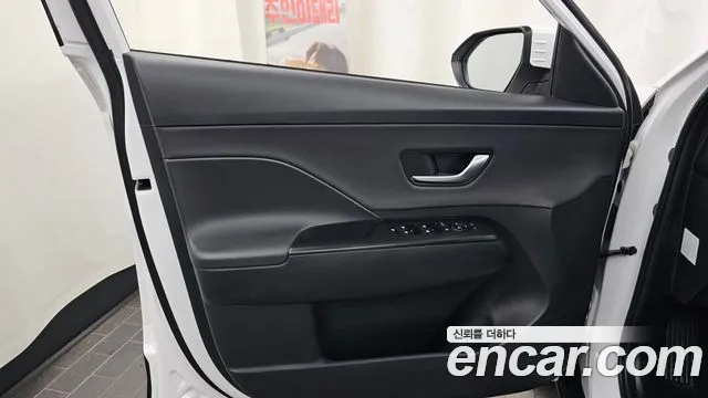 Hyundai Kona Kona (SX2) Бензин 2.0 2WD — Фото автомобиля 24