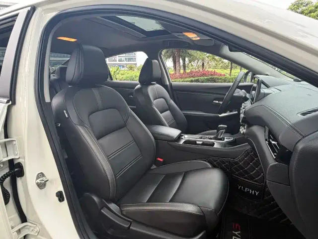 Nissan Sylphy — Фото автомобиля 14