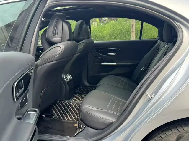 Mercedes-Benz C-Class — Фото автомобиля 9