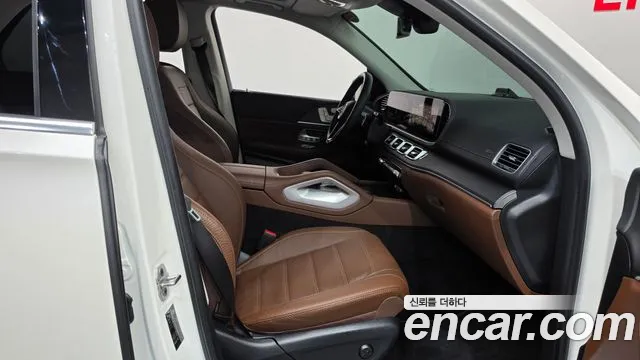 Mercedes-Benz GLE-Class — Фото автомобиля 26