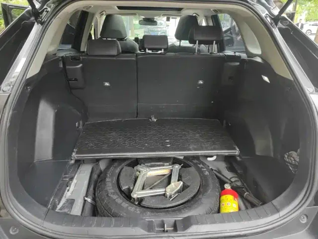 Toyota RAV4 — Фото автомобиля 4