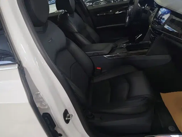 Cadillac CT6 — Фото автомобиля 24