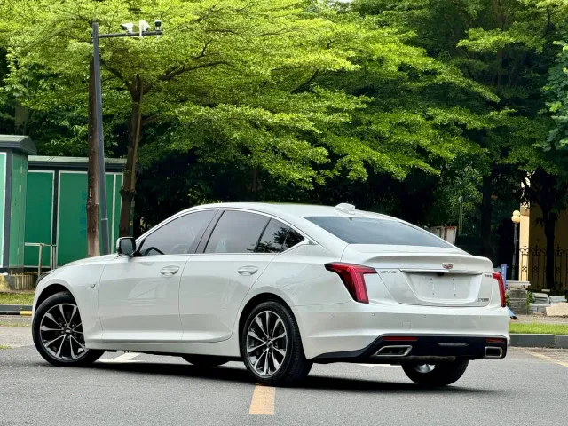 Cadillac CT5 — Фото автомобиля 4