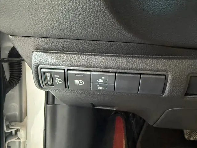 Toyota Corolla — Фото автомобиля 13