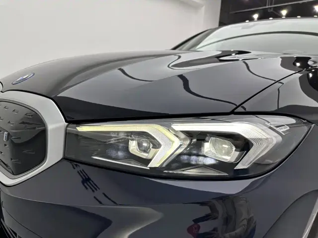 BMW i3 — Фото автомобиля 27