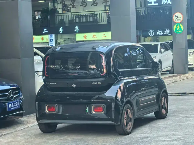 Baojun KiWi EV — Фото автомобиля 5