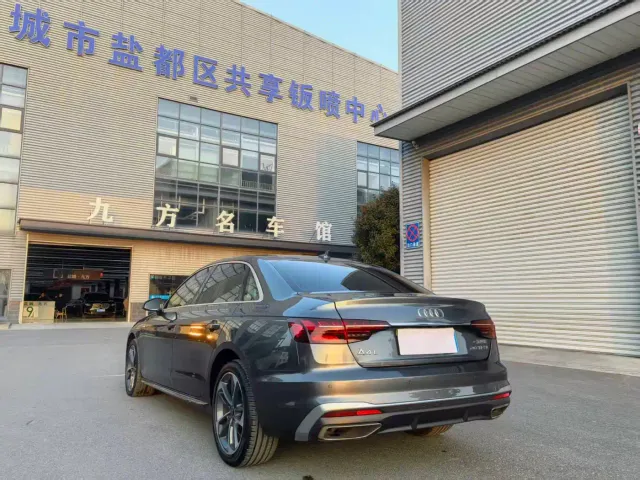 Audi A4L — Фото автомобиля 6