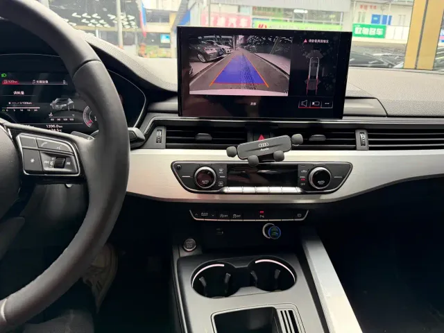 Audi A4L — Фото автомобиля 7
