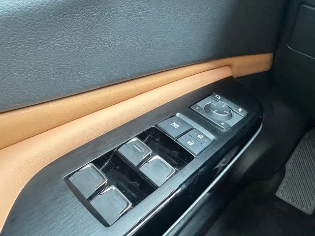 Lexus ES — Фото автомобиля 24