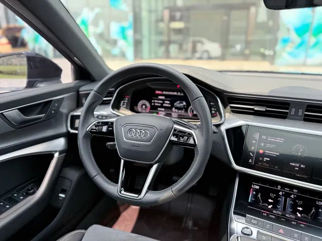 Audi A6L — Фото автомобиля 24