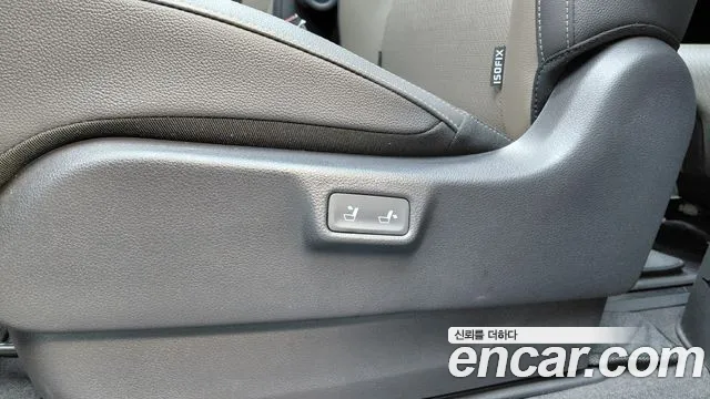 Kia Carnival Generation 4 — Фото автомобиля 24