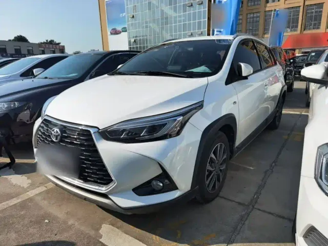 Фотография автомобиля — Toyota YARiS L Zhi Xuan