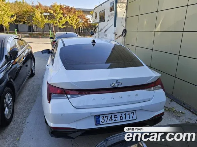 Hyundai Avante CN7 — Фото автомобиля 4