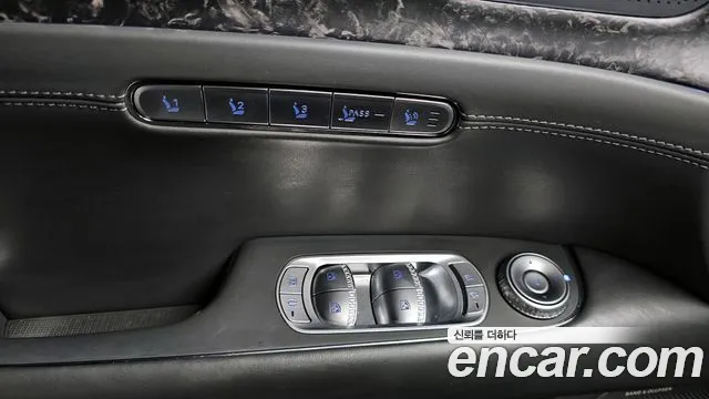 Genesis G90 Бензин 3.5 турбо AWD — Фото автомобиля 14