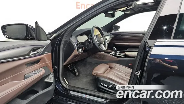 BMW Gran Turismo — Фото автомобиля 10
