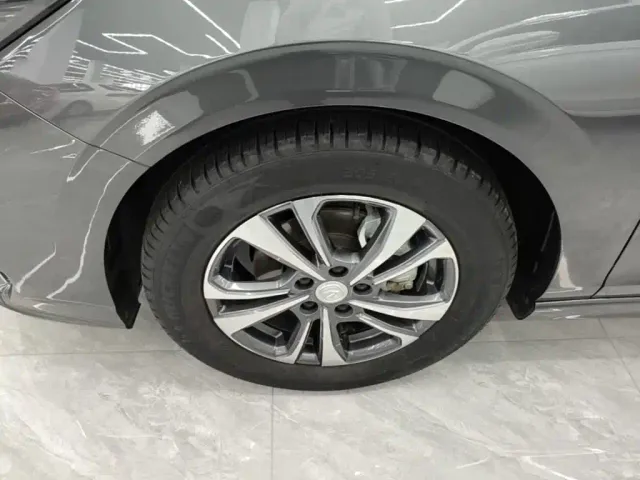 Changan Eado — Фото автомобиля 21