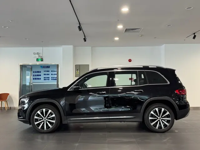 Mercedes-Benz GLB-Class — Фото автомобиля 2