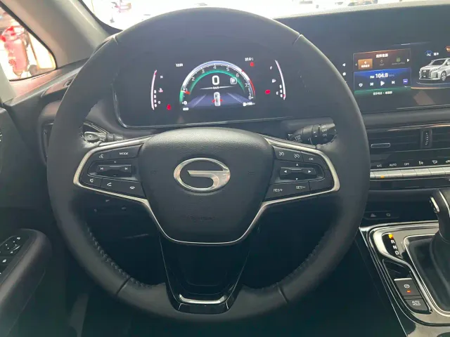 GAC Trumpchi M6 — Фото автомобиля 9