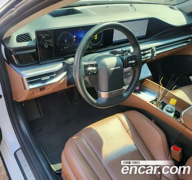 Hyundai Grandeur GN7 — Фото автомобиля 9