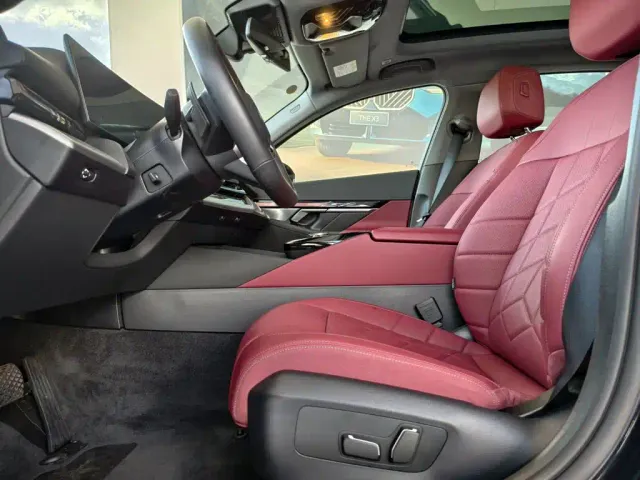 BMW i5 — Фото автомобиля 8