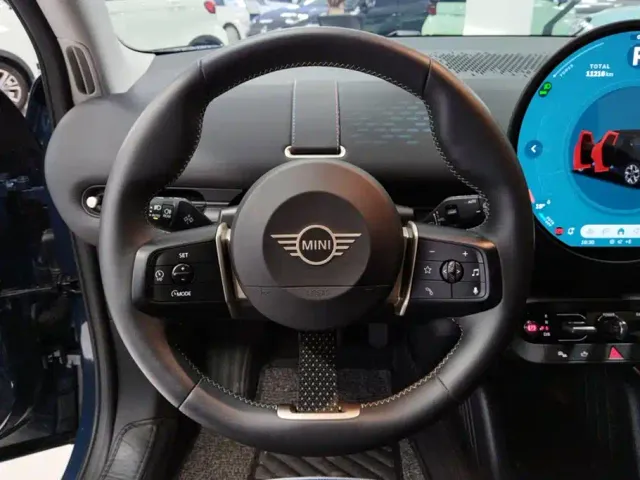MINI Electric MINI ACEMAN — Фото автомобиля 14