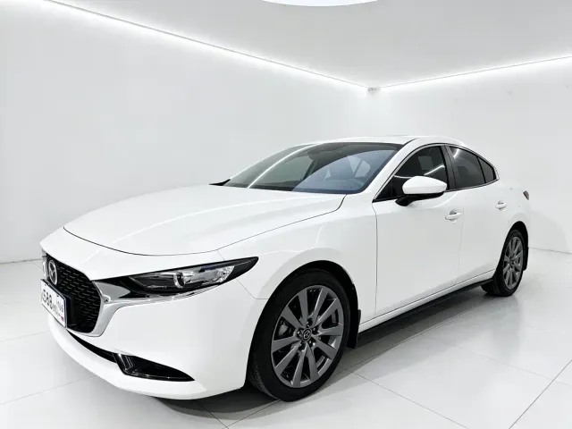 Фотография автомобиля — Mazda Axela