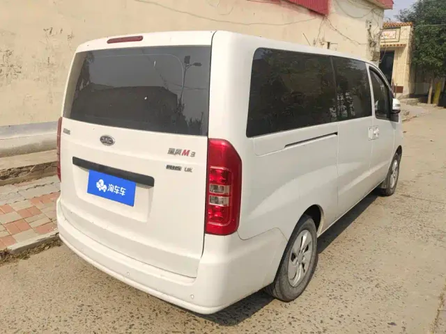 JAC Refine M3 — Фото автомобиля 3