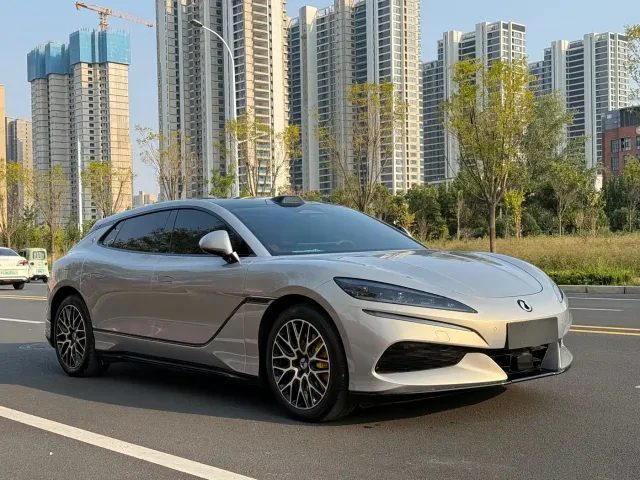 Denza Z9GT — Фото автомобиля 3