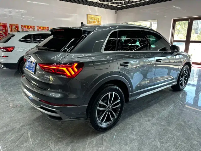 Audi Q3 — Фото автомобиля 5