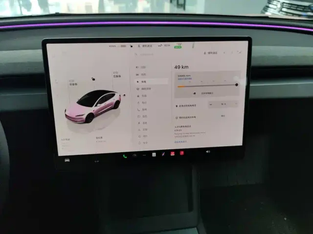 Tesla Model 3 — Фото автомобиля 13