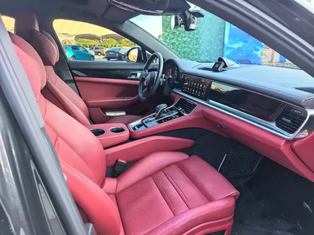 Porsche Panamera — Фото автомобиля 11