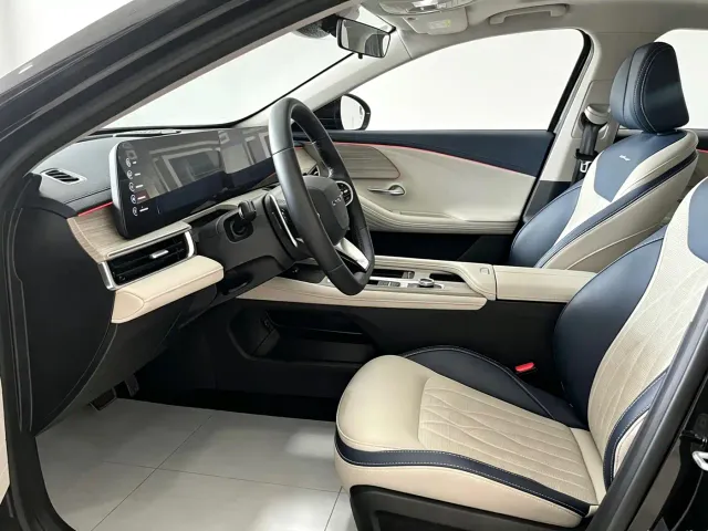Chery Arrizo 8 — Фото автомобиля 6