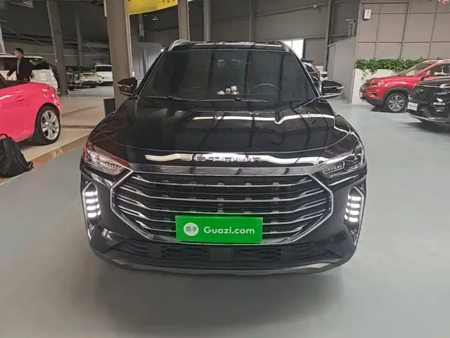 Jetour X70 Plus — Фото автомобиля 2